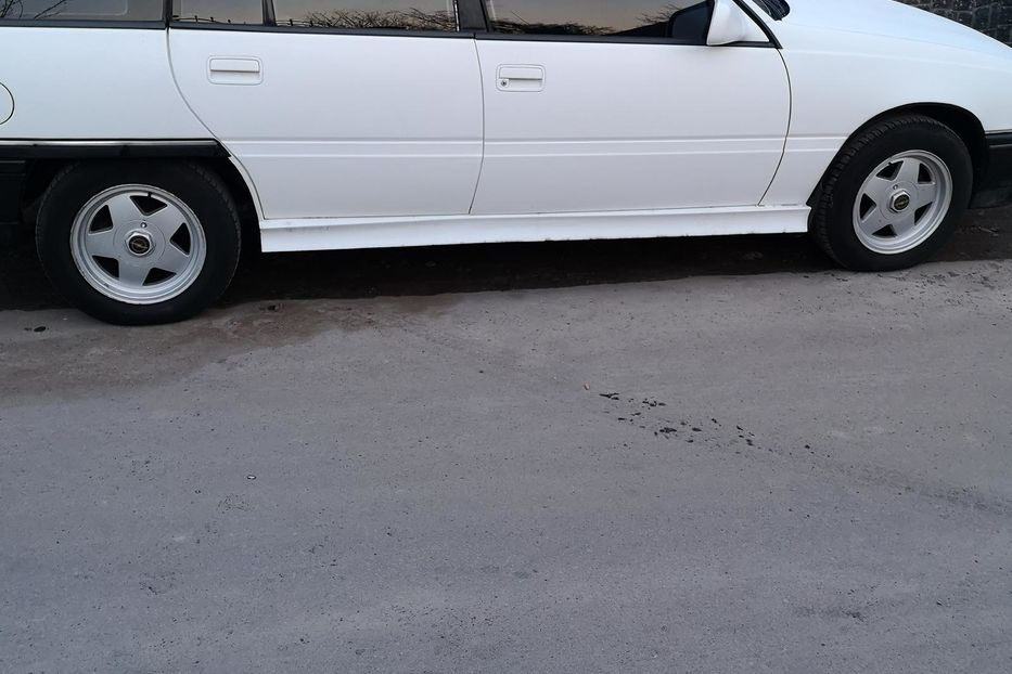 Продам Opel Omega Универсал 1993 года в Житомире