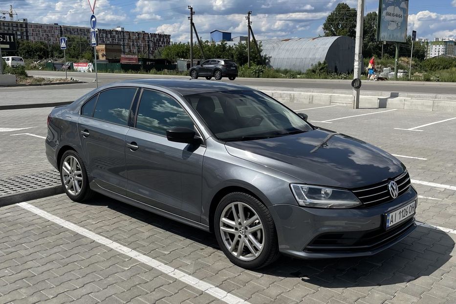 Продам Volkswagen Jetta TSI 2016 года в Киеве