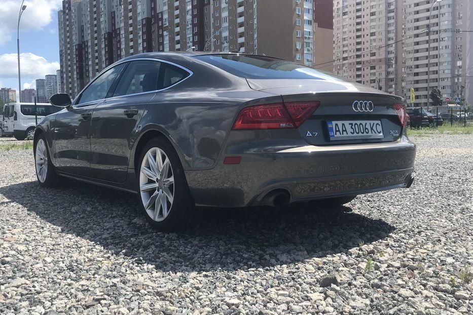 Продам Audi A7 2013 года в Киеве