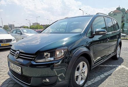 Продам Volkswagen Touran TDi 2011 года в Харькове