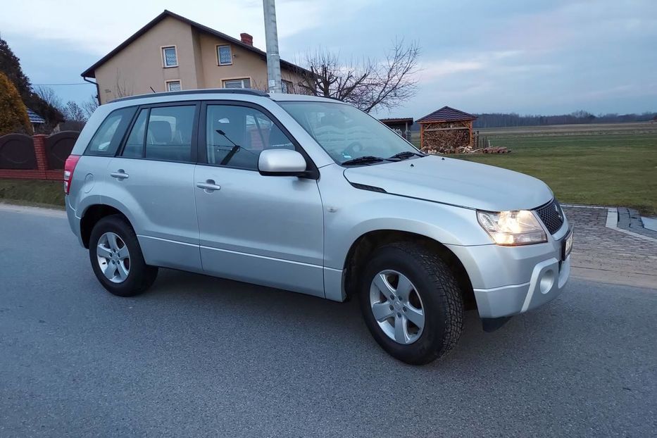 Продам Suzuki Grand Vitara 4WD 2006 года в г. Кривой Рог, Днепропетровская область