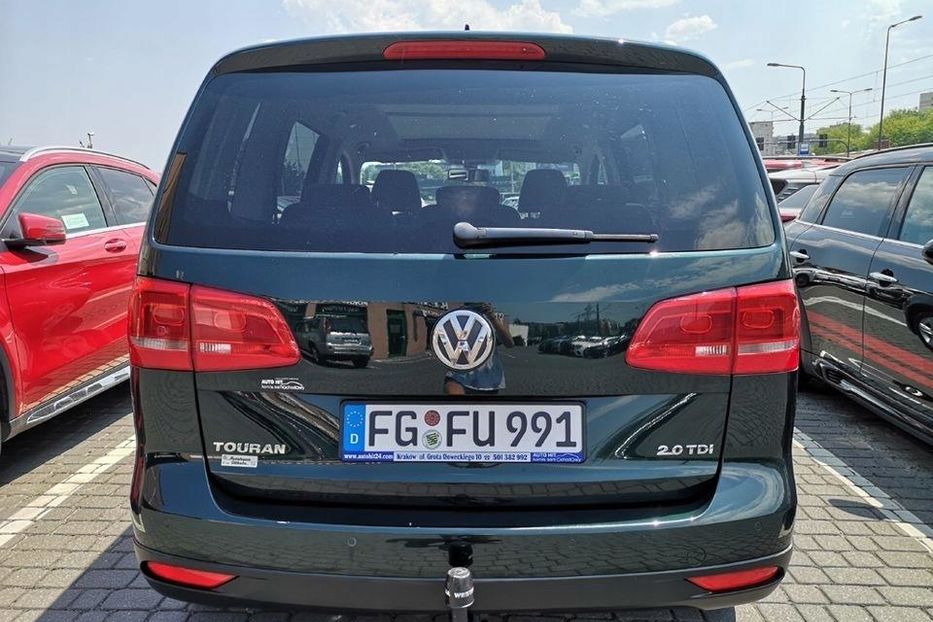 Продам Volkswagen Touran TDi 2011 года в Харькове