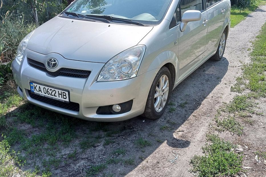 Продам Toyota Corolla Verso 2008 года в Киеве