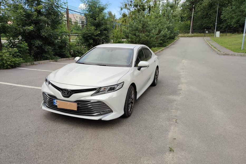Продам Toyota Camry 2019 года в Харькове