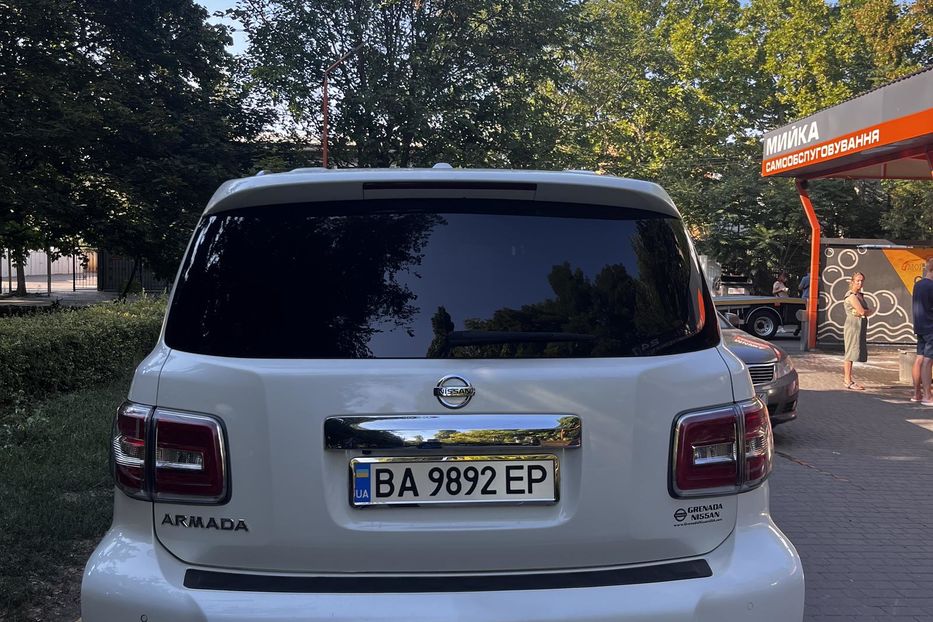 Продам Nissan Armada SV 2018 года в Одессе