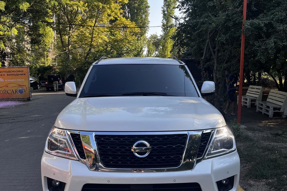 Продам Nissan Armada SV 2018 года в Одессе