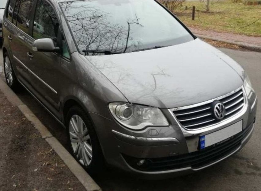 Продам Volkswagen Touran 2007 года в Киеве