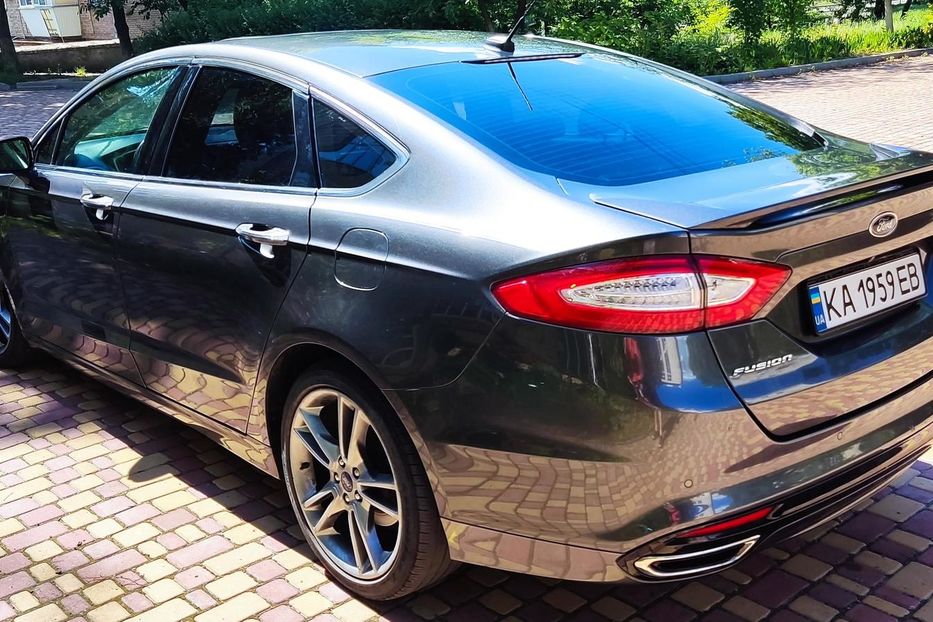 Продам Ford Fusion Titanium 2015 года в Киеве