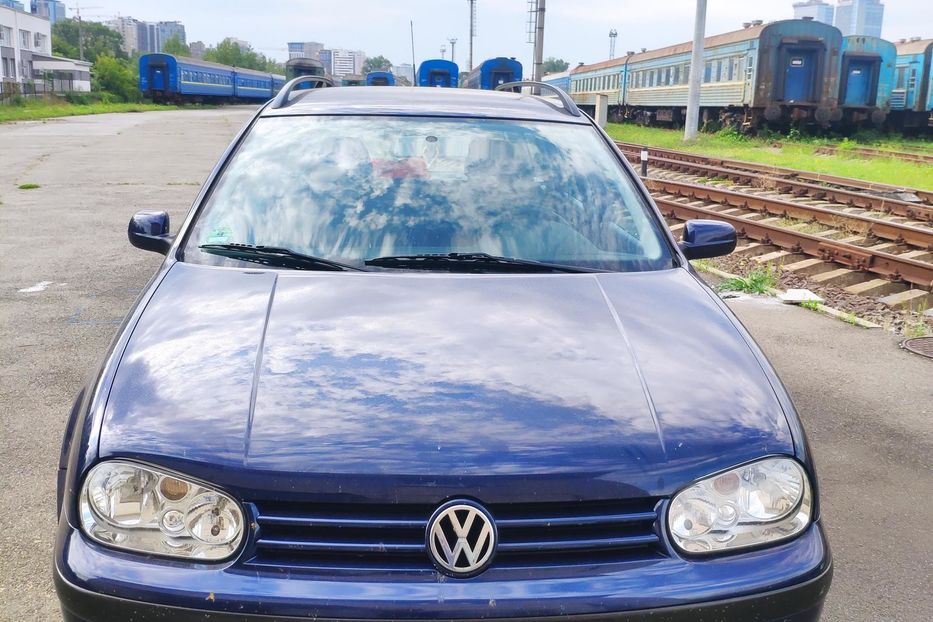 Продам Volkswagen Golf IV 2003 года в Киеве