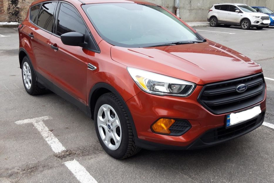 Продам Ford Escape 2018 года в Киеве