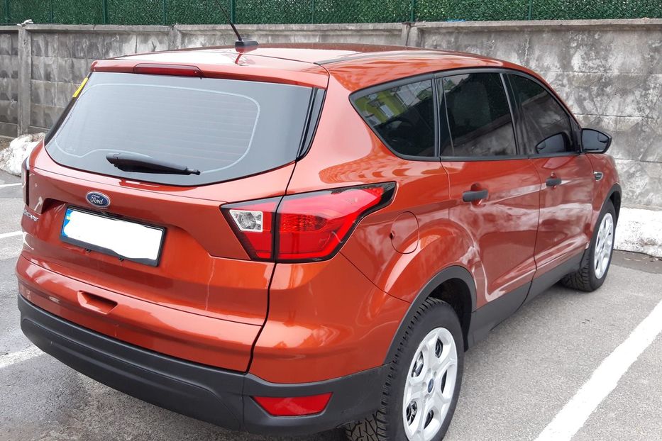 Продам Ford Escape 2018 года в Киеве