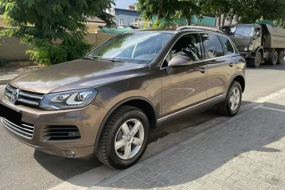 Продам Volkswagen Touareg NF 2013 года в Одессе