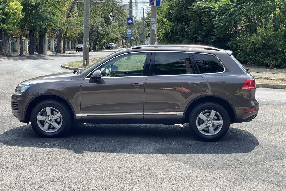 Продам Volkswagen Touareg NF 2013 года в Одессе