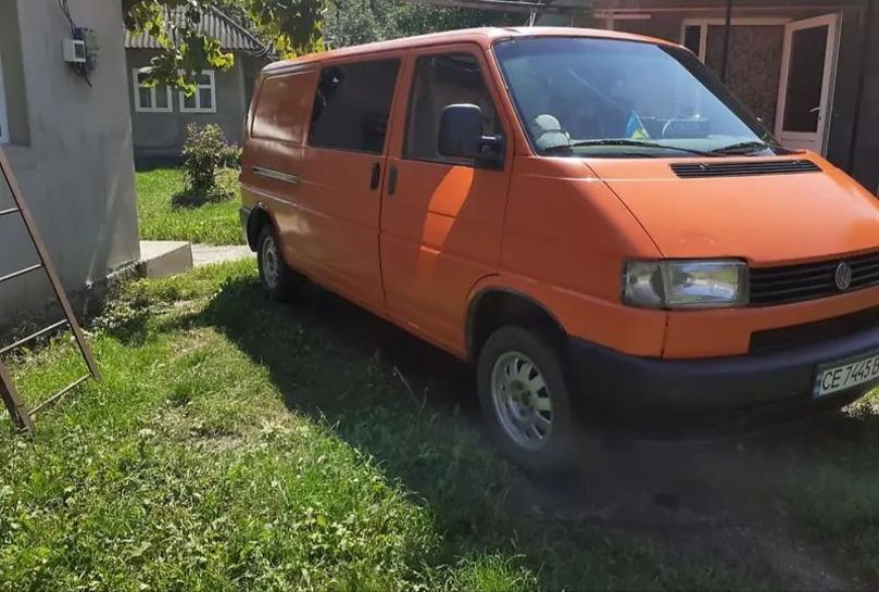 Продам Volkswagen T4 (Transporter) пасс. Дизель 1995 года в Днепре