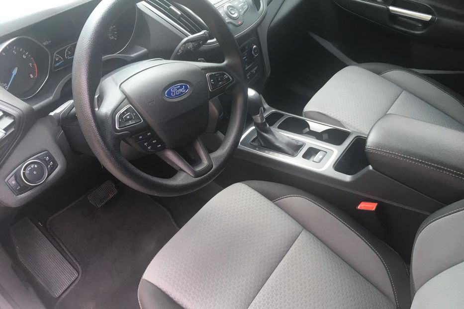 Продам Ford Escape 2016 года в Киеве