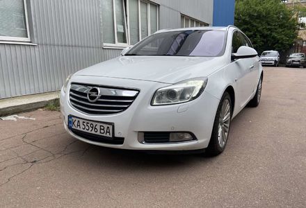 Продам Opel Insignia 2013 года в Киеве