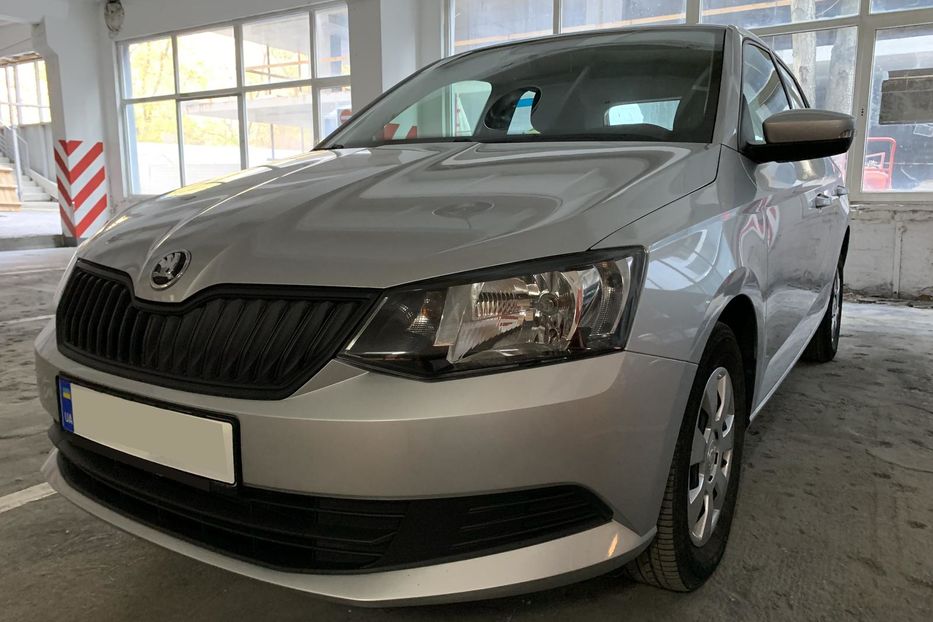 Продам Skoda Fabia 2017 года в Киеве