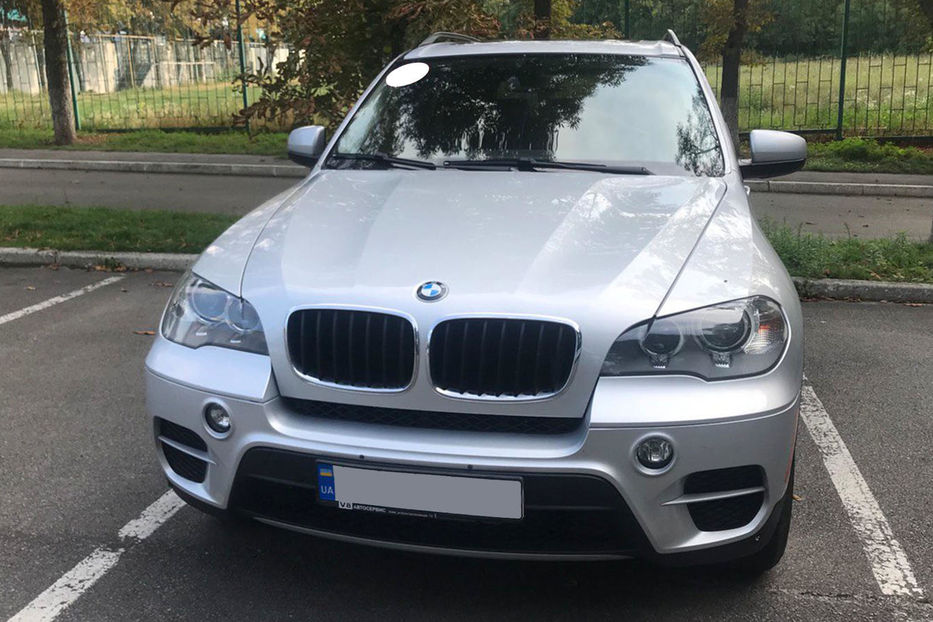 Продам BMW X5 2012 года в Киеве