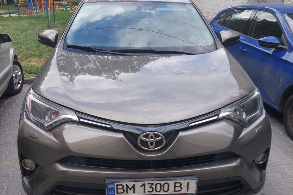 Продам Toyota Rav 4 2017 года в Сумах