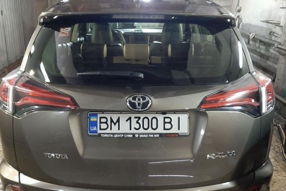 Продам Toyota Rav 4 2017 года в Сумах