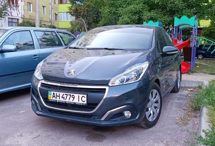 Продам Peugeot 208 Like 2017 года в Житомире