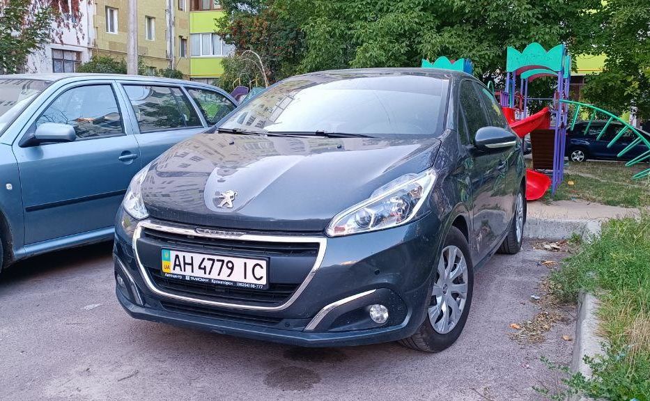 Продам Peugeot 208 Like 2017 года в Житомире