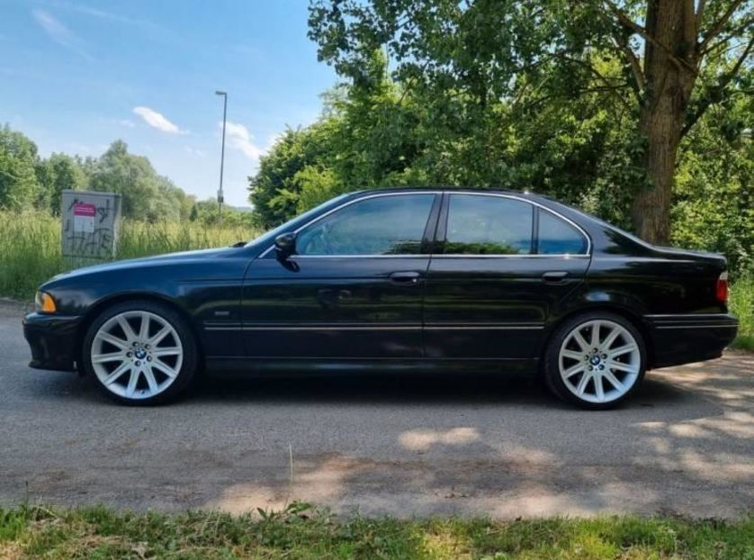 Продам BMW 530 2004 года в г. Рава-Русская, Львовская область