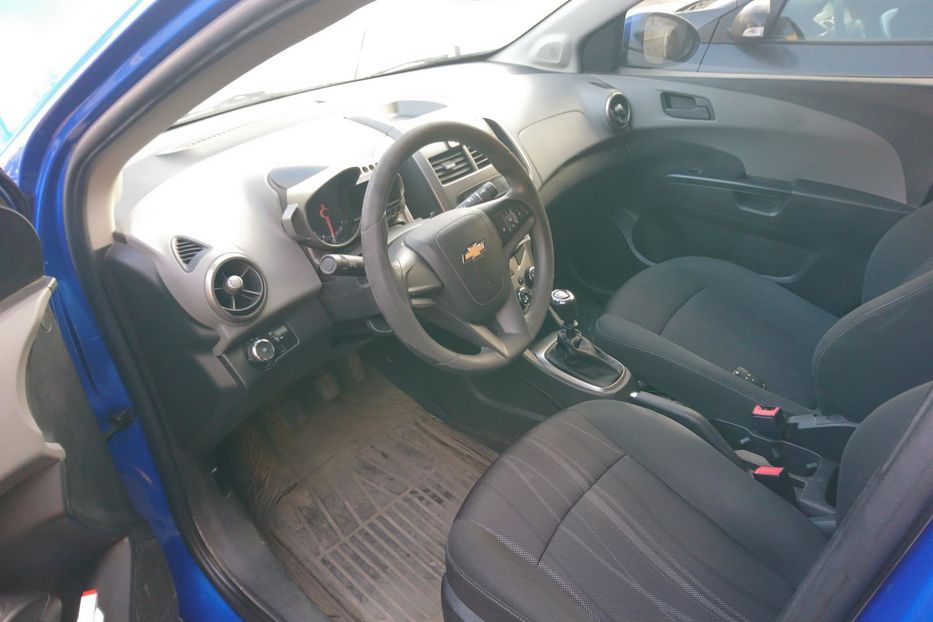 Продам Chevrolet Aveo Т300 2012 года в Харькове