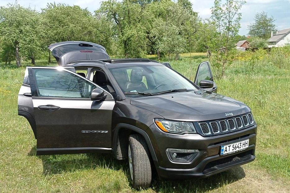 Продам Jeep Compass LATITUDE 2021 года в г. Яремча, Ивано-Франковская область