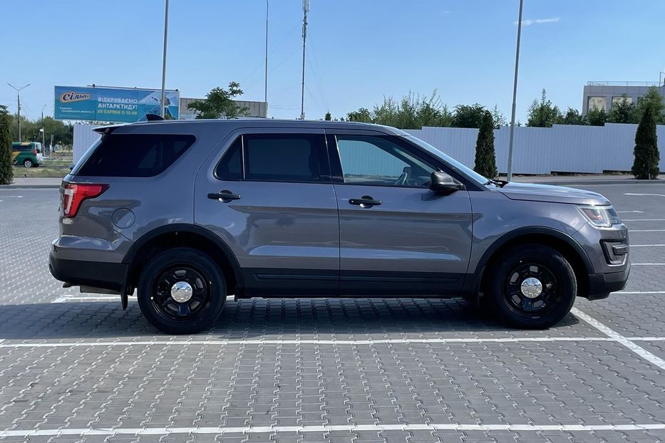 Продам Ford Explorer 2016 года в г. Южный, Одесская область