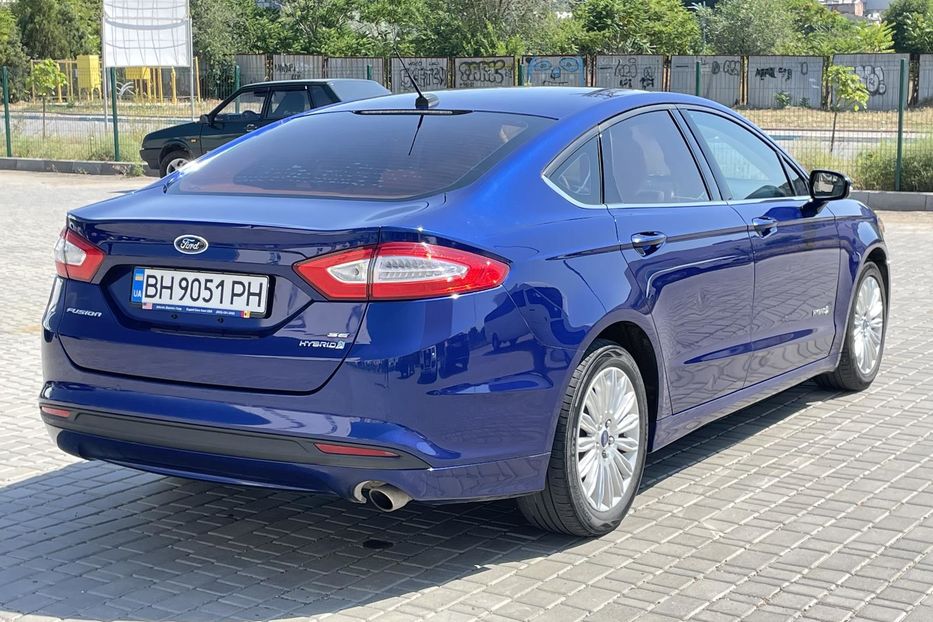 Продам Ford Fusion SE HYBRID  2013 года в г. Южный, Одесская область