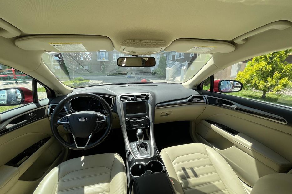 Продам Ford Fusion Se 2013 года в г. Южный, Одесская область