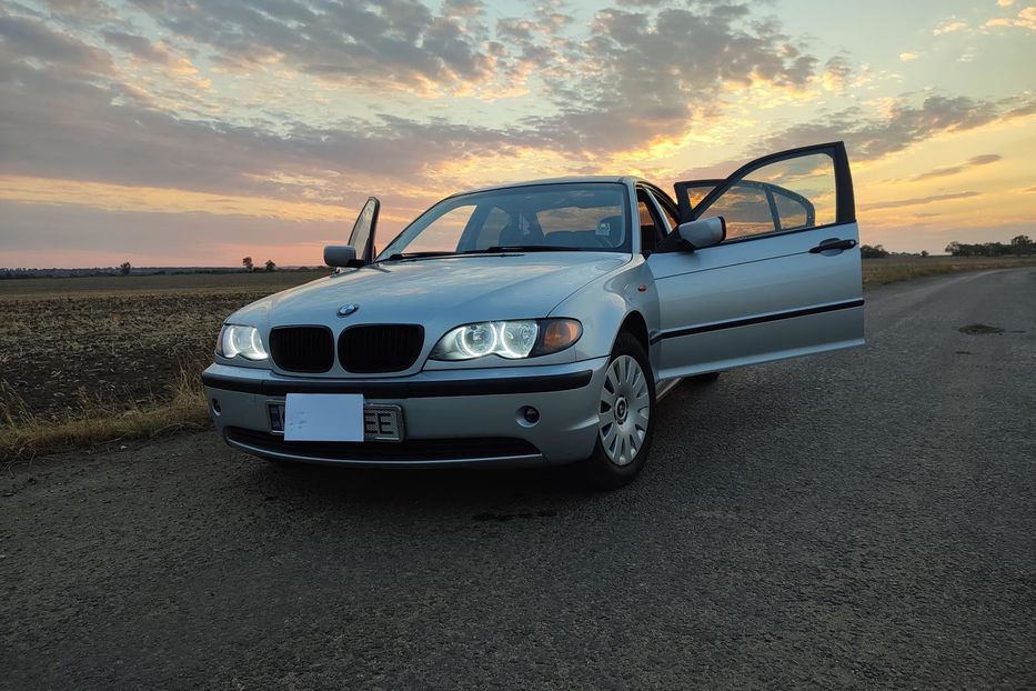 Продам BMW 320 2004 года в Одессе