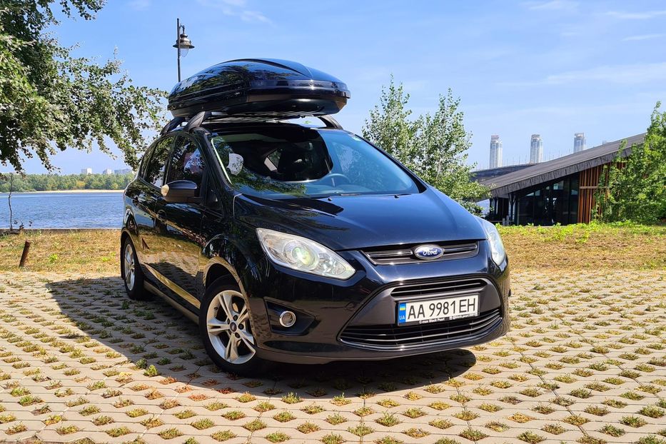 Продам Ford C-Max 2012 года в Киеве