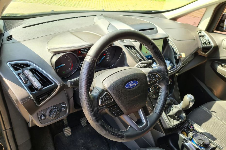 Продам Ford C-Max 2012 года в Киеве