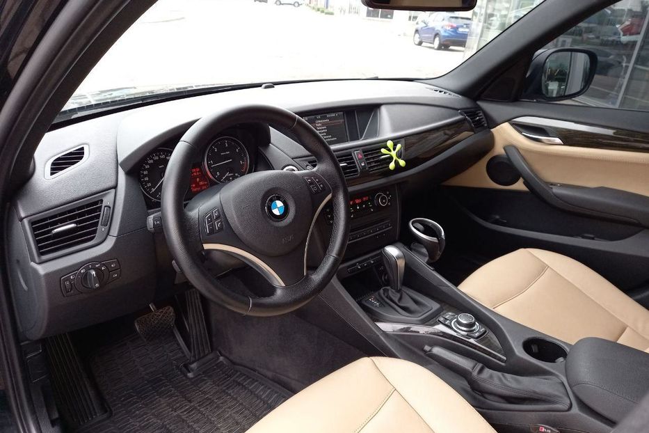 Продам BMW X1 xDrive 20d 2011 года в Киеве