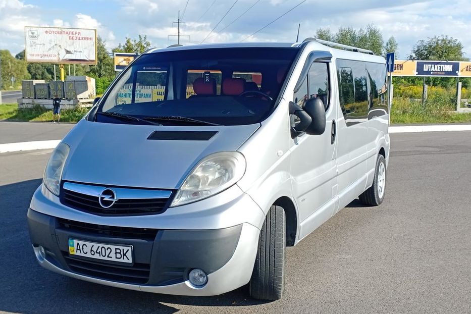 Продам Opel Vivaro пасс. 2006 года в Луцке