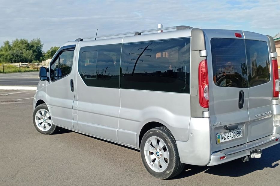 Продам Opel Vivaro пасс. 2006 года в Луцке