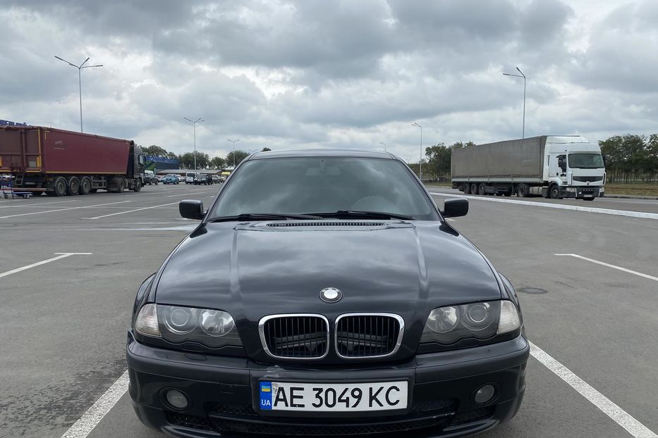 Продам BMW 320 E46  2000 года в Днепре