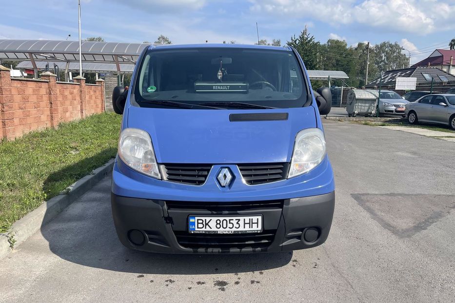 Продам Renault Trafic пасс. 2011 года в Ровно