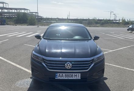 Продам Volkswagen Passat B8 2.0 T 2020 года в Киеве