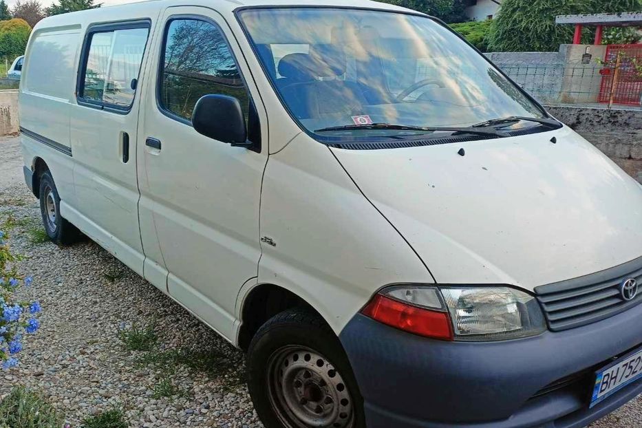 Продам Toyota Hiace пасс. 2002 года в Одессе