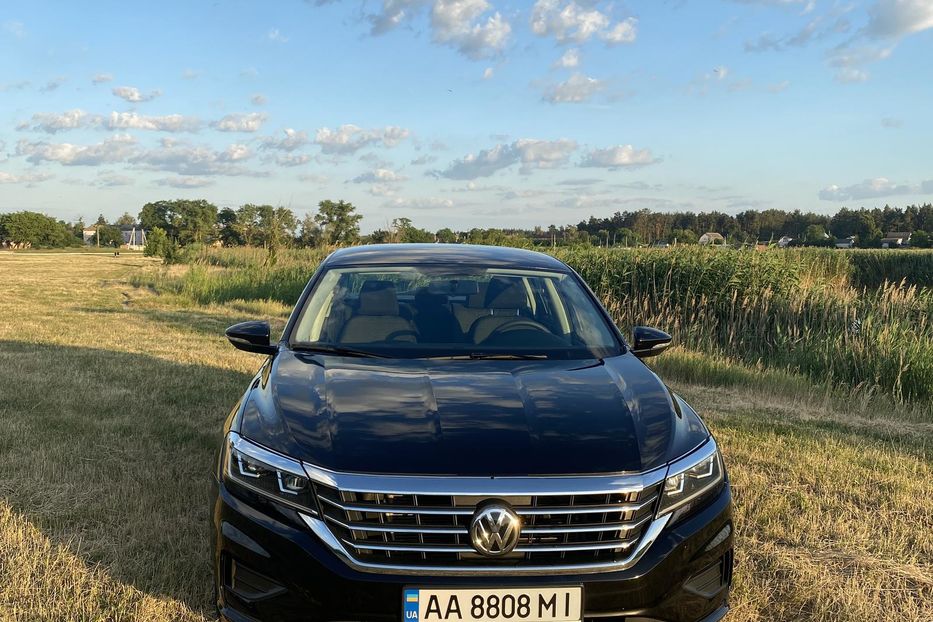 Продам Volkswagen Passat B8 2.0 T 2020 года в Киеве