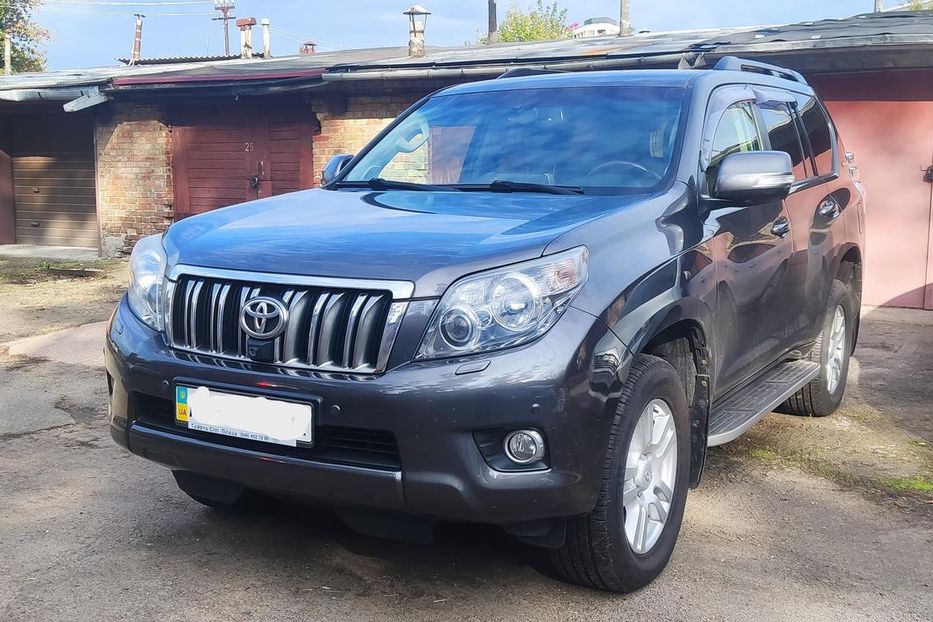 Продам Toyota Land Cruiser Prado 2011 года в Киеве