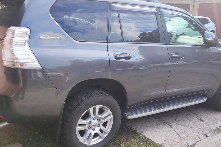 Продам Toyota Land Cruiser Prado 2011 года в Киеве