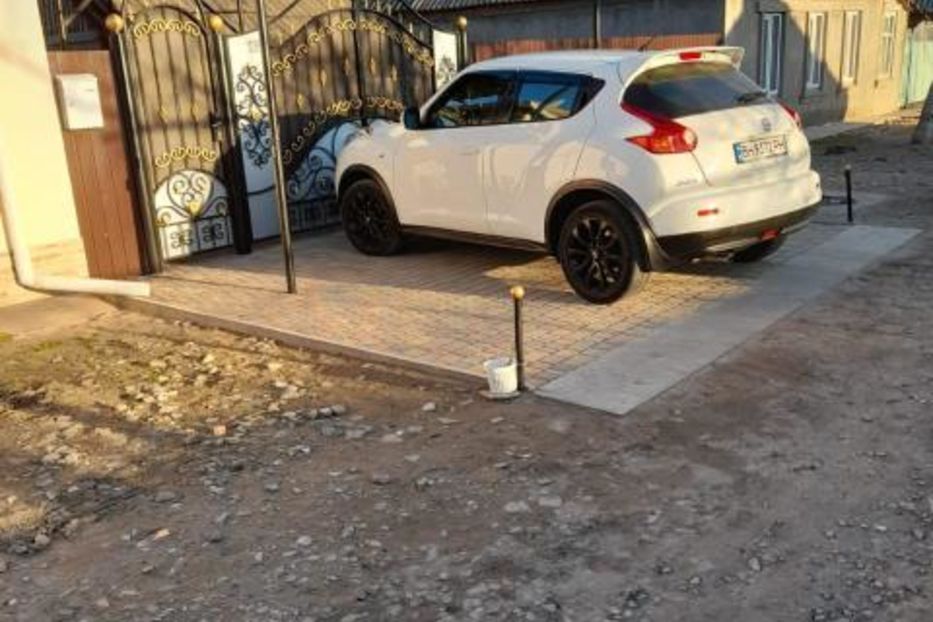 Продам Nissan Juke 2013 года в г. Болград, Одесская область