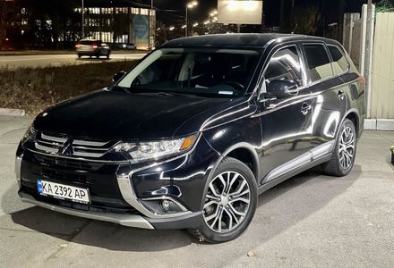 Продам Mitsubishi Outlander SE AWD 2016 года в Киеве