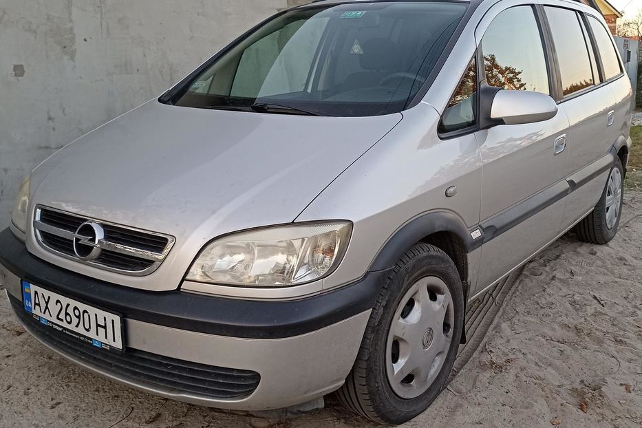 Продам Opel Zafira I поколение/A 2004 года в Харькове