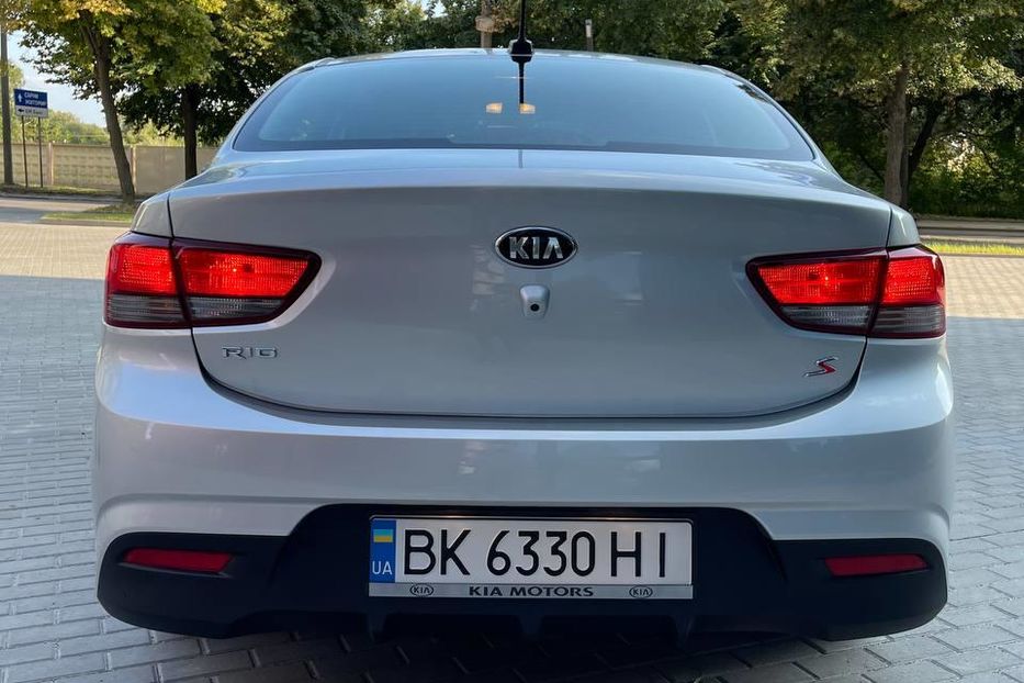 Продам Kia Rio LX S 2019 года в Ровно