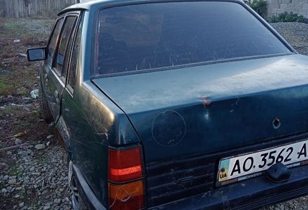 Продам Opel Corsa 1986 года в г. Перечин, Закарпатская область